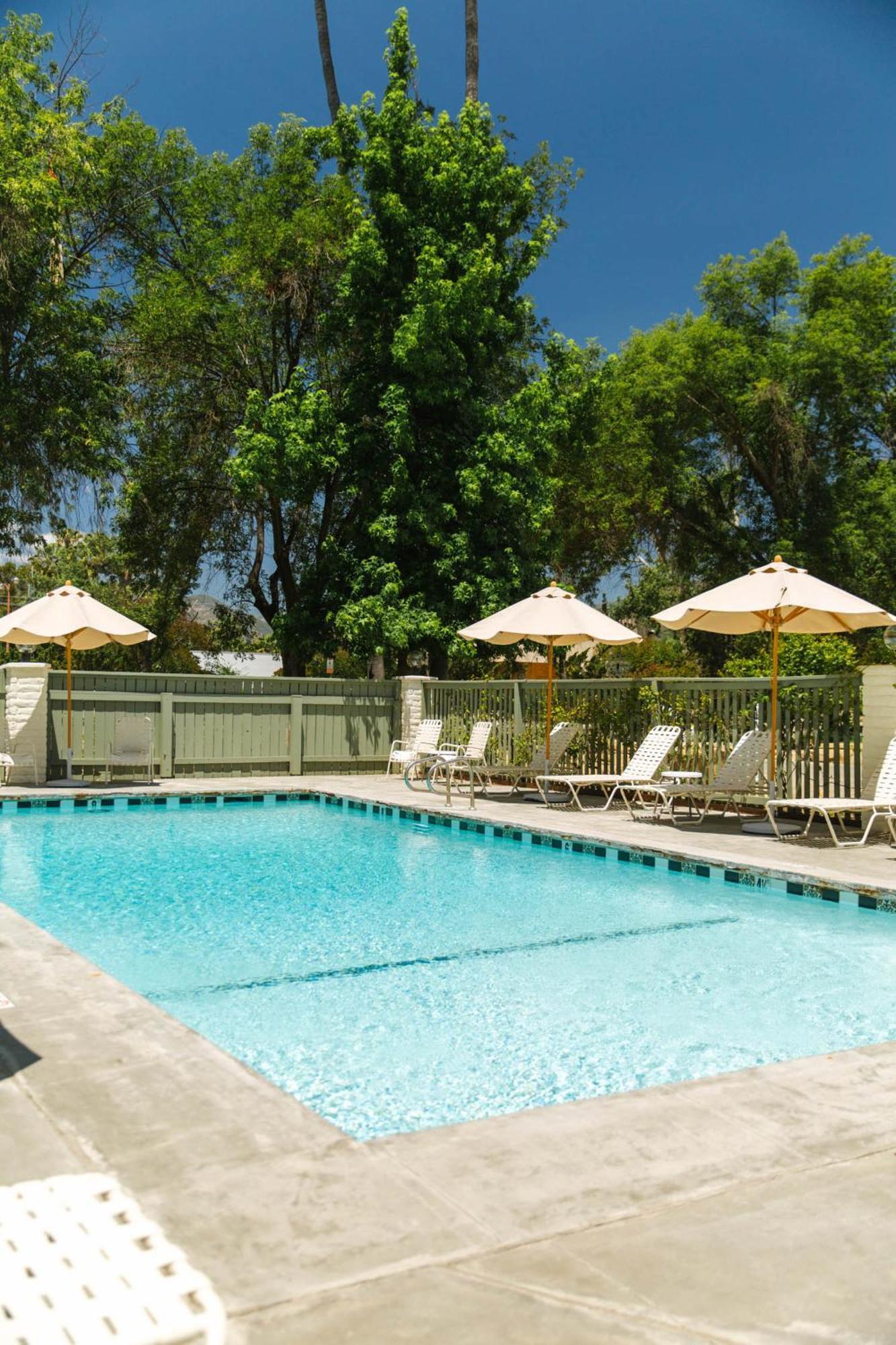 Hummingbird Inn Ojai ภายนอก รูปภาพ